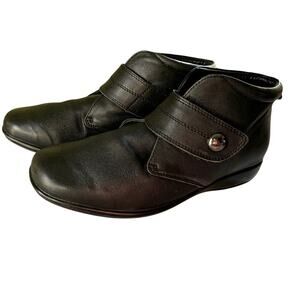 Klouds Australia Willough Black Leather Comfort Shoes Booties Size 7 Wide